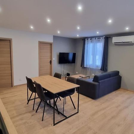 Superbe Appartement T2 Climatise, Idealement Situe Ugine Exterior foto